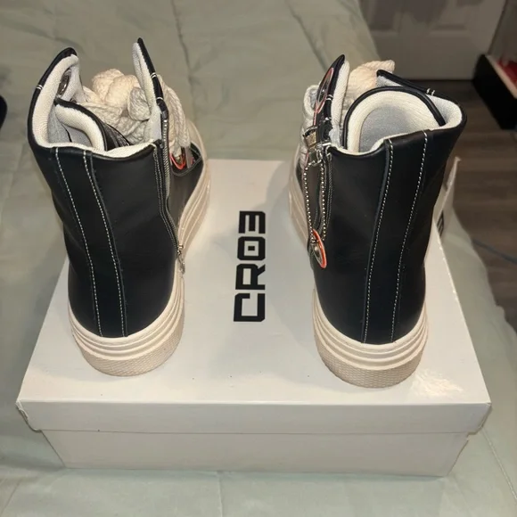 CROE High-Top Sneakers with Cream Laces - Picture 3 of 6